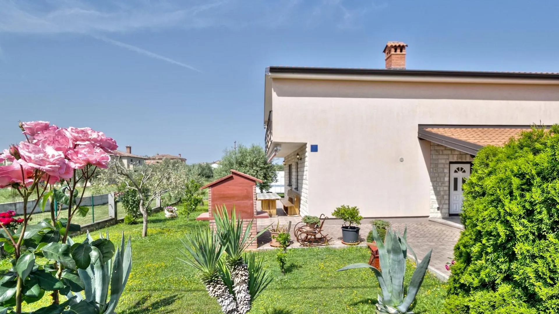 Ferienhaus Martinovic Kaštel 別荘